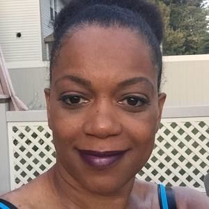 Meet your Posher, Lynette